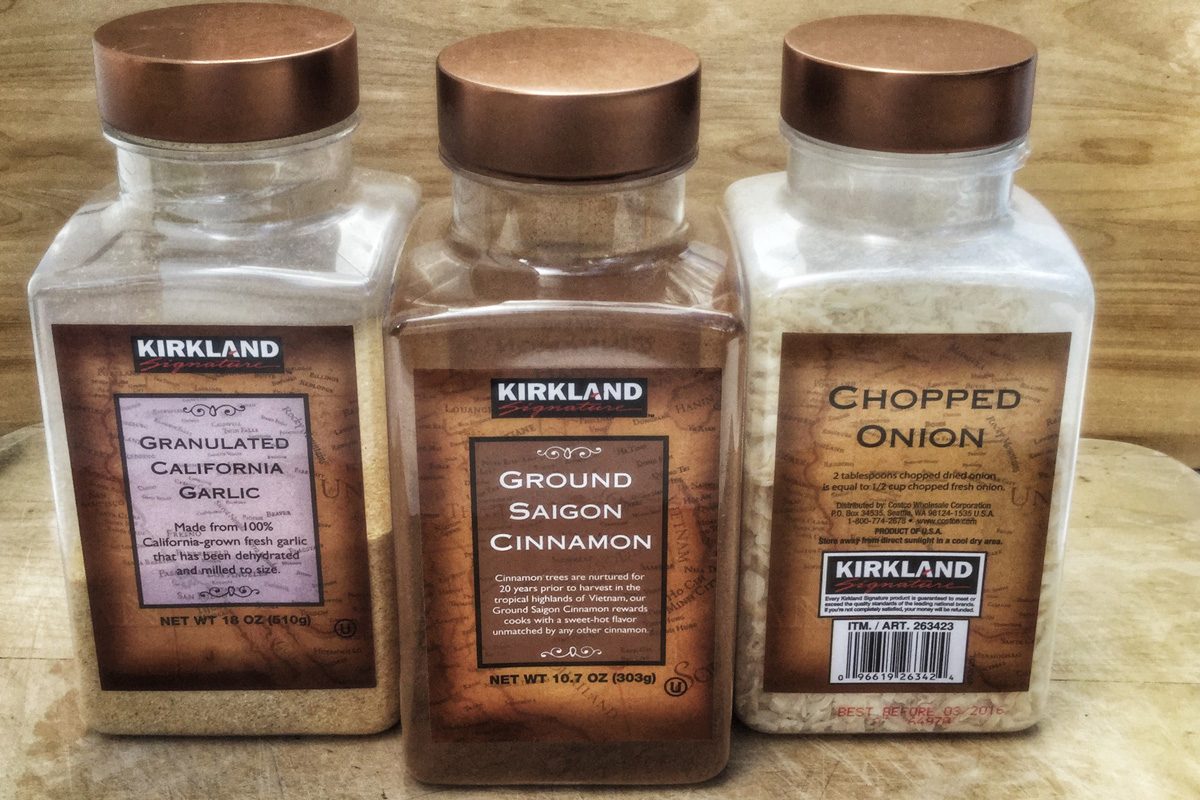 Kirkland garlic, cinnamon and onion spices